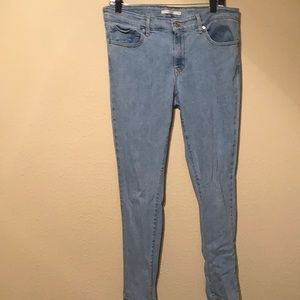 Levi skinny jeans